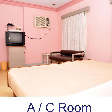 Hotel Baba Rajkot Exterior photo